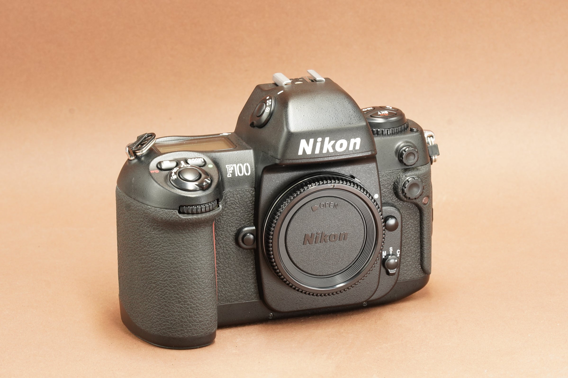 Nikon F100 body, black, with AF or manual lens choice