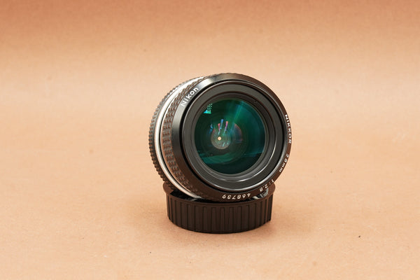 Nikon / Nikkor 28mm f2.8 street photography lens